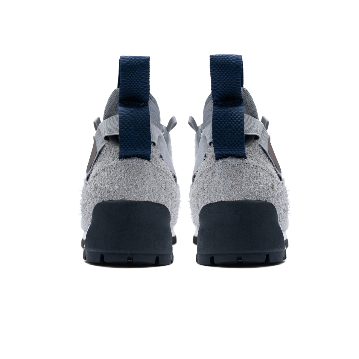 back view / Approach / Lunar color features Light Grey colored hairy suede upper, gross grain webbing for laces. helastic heel detail, stretch mesh internal bootie, vintrage vibram hiking outsole and eva midsole.